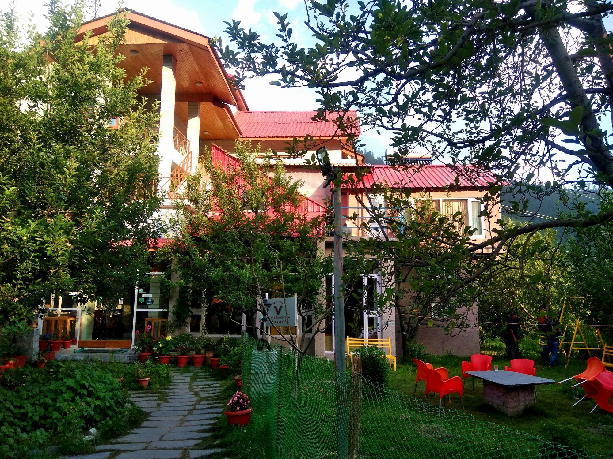 Bharhka Countryside Cottage Resorts - Manali (Himachal Pradesh), Manali
